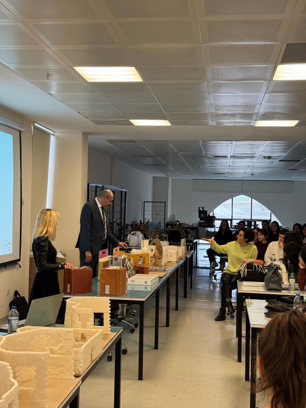 ARCH114 | Talks | Işıklar Tuğla