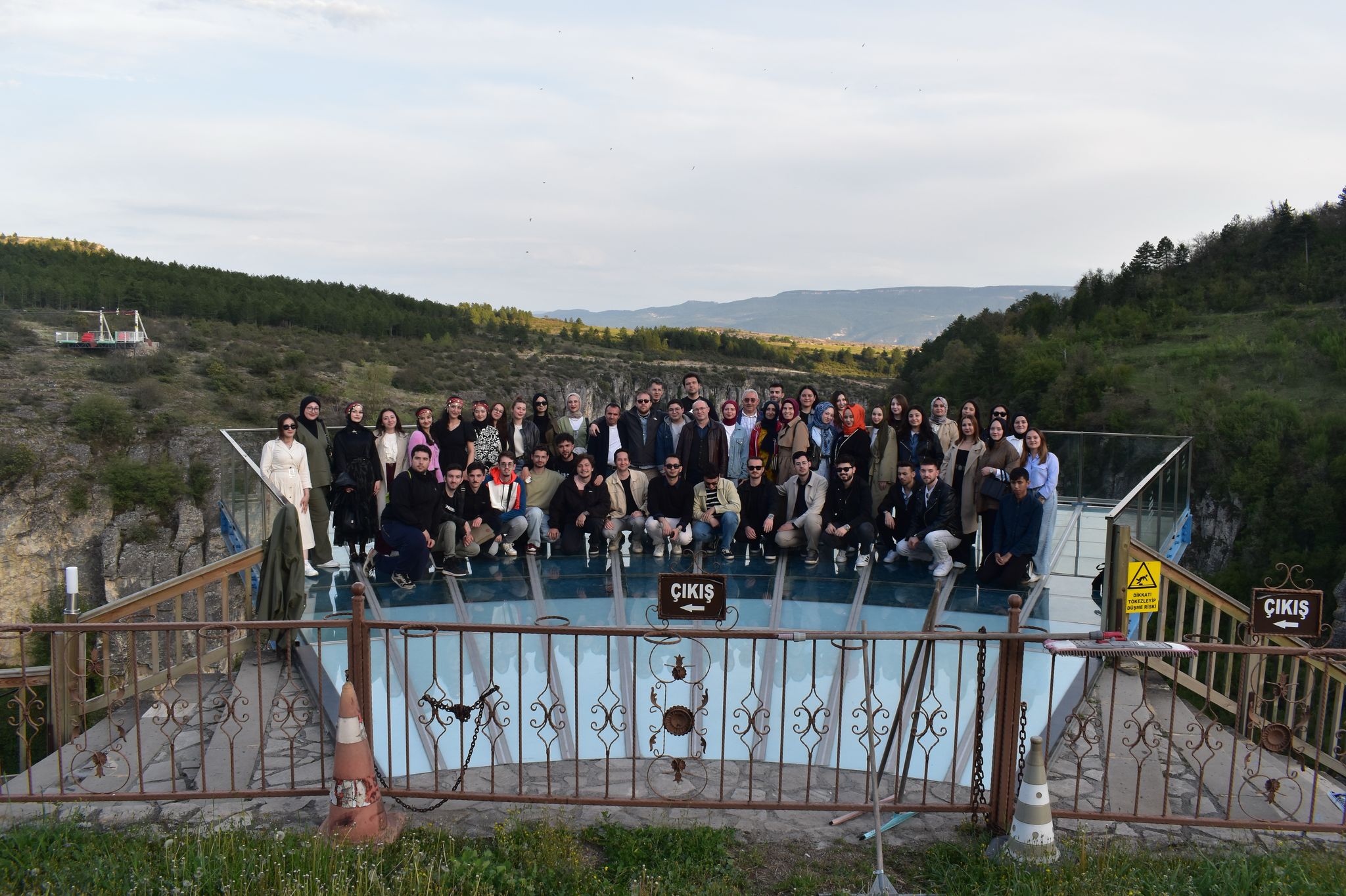  Amasra Cam Teraste öğrenciler