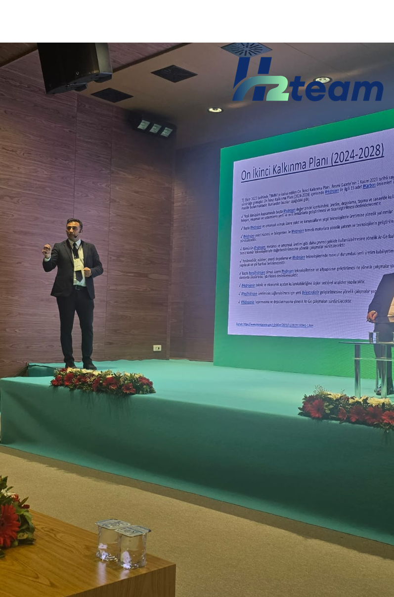 Photo of our Head of Department, Prof. Dr. Selahattin Çelik, during his presentation at the “Climate and Economy: Sustainable Mobility Vehicles and Technologies Summit.”