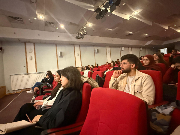 Mekan_Sanal_Imersif: Sürükleyici Sanal Gerçeklik ve Mimari