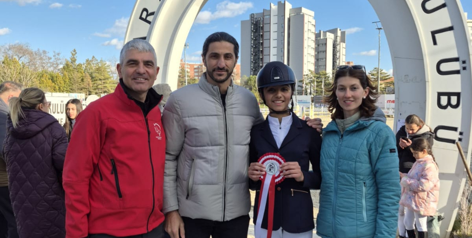 AYBÜ Spor Kulübü Binicisi  Defne TURASAN'dan 8 Mart'ta Anlamlı Başarı