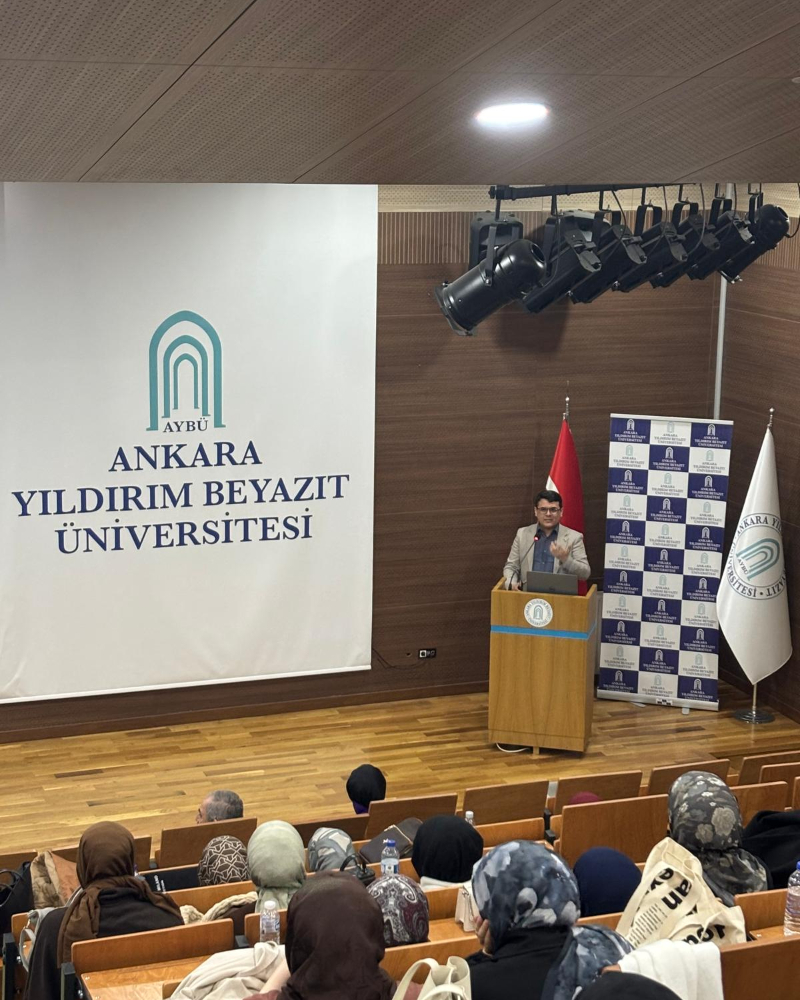 Sayın Prof. Dr. Muhammed Ali YAZIBAŞI'ın kürsüde yapmış olduğu konuşma. 